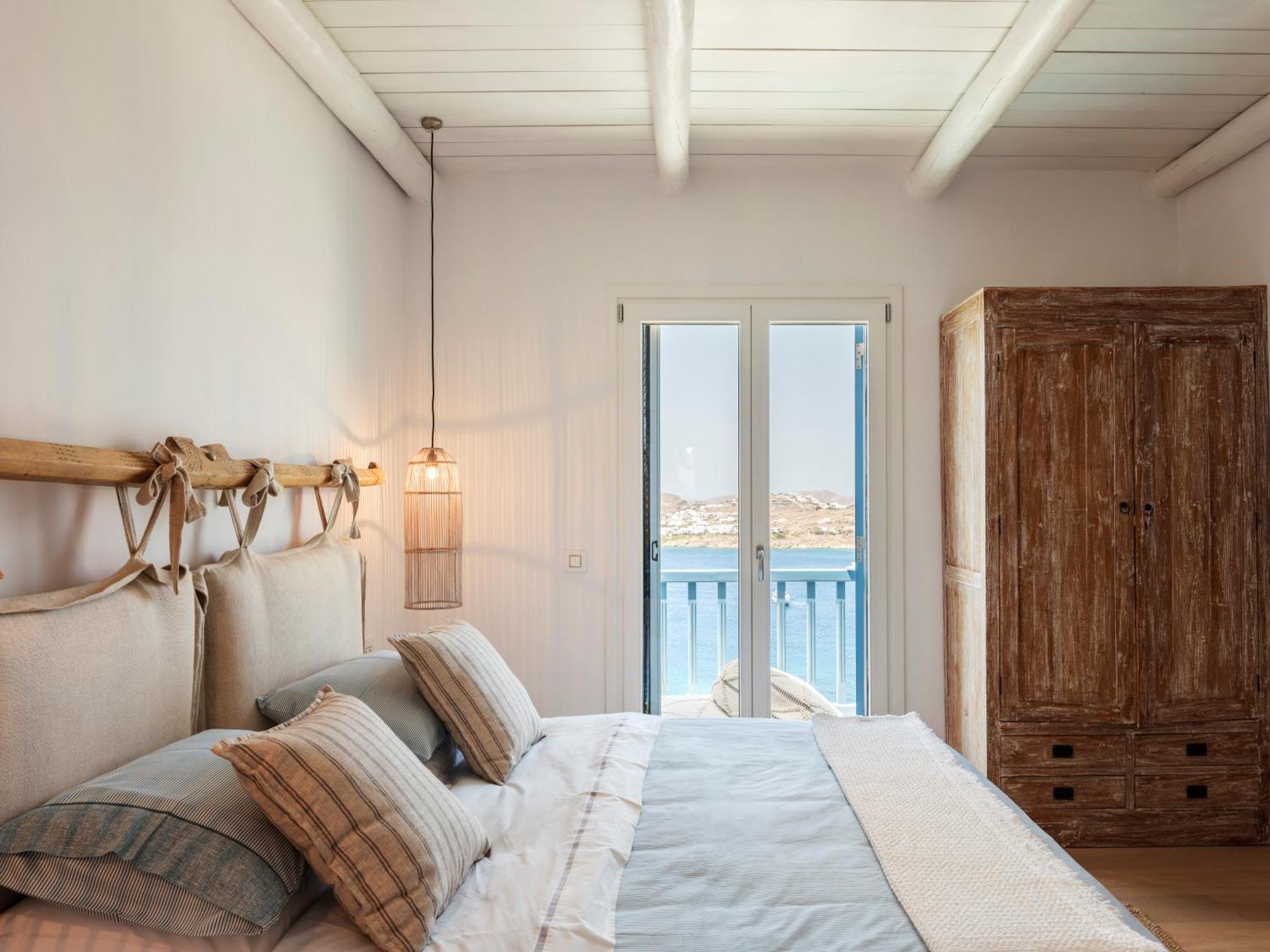 V&V Guest House - Luxury Suites Ornos  Ngoại thất bức ảnh