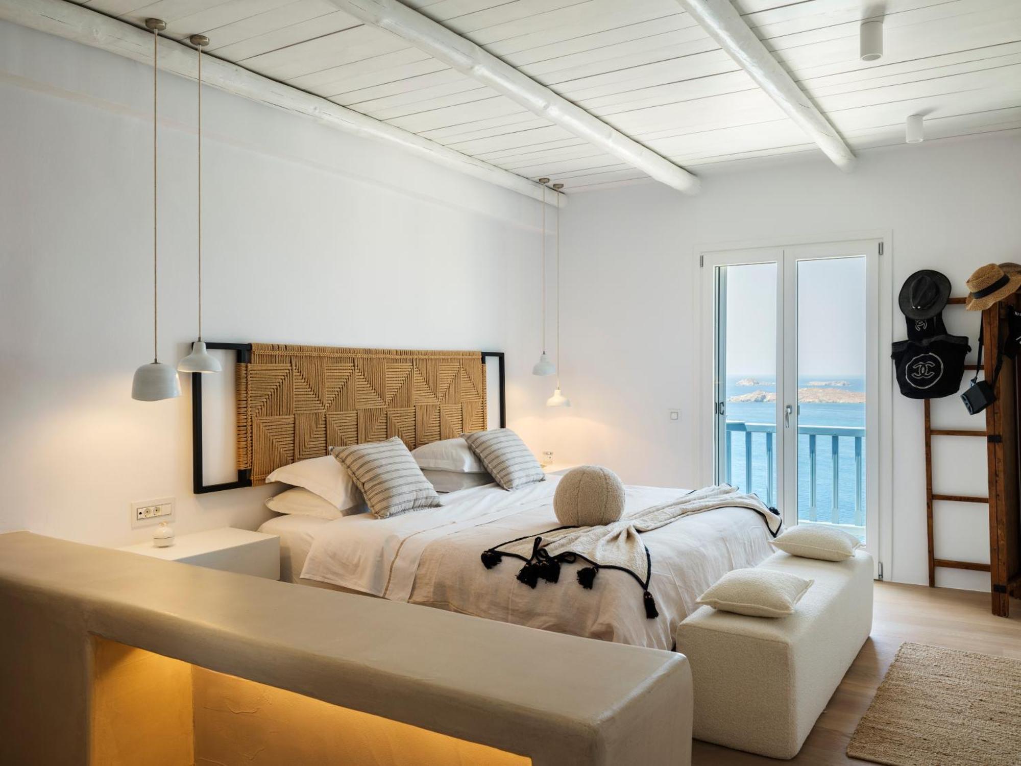 V&V Guest House - Luxury Suites Ornos  Ngoại thất bức ảnh