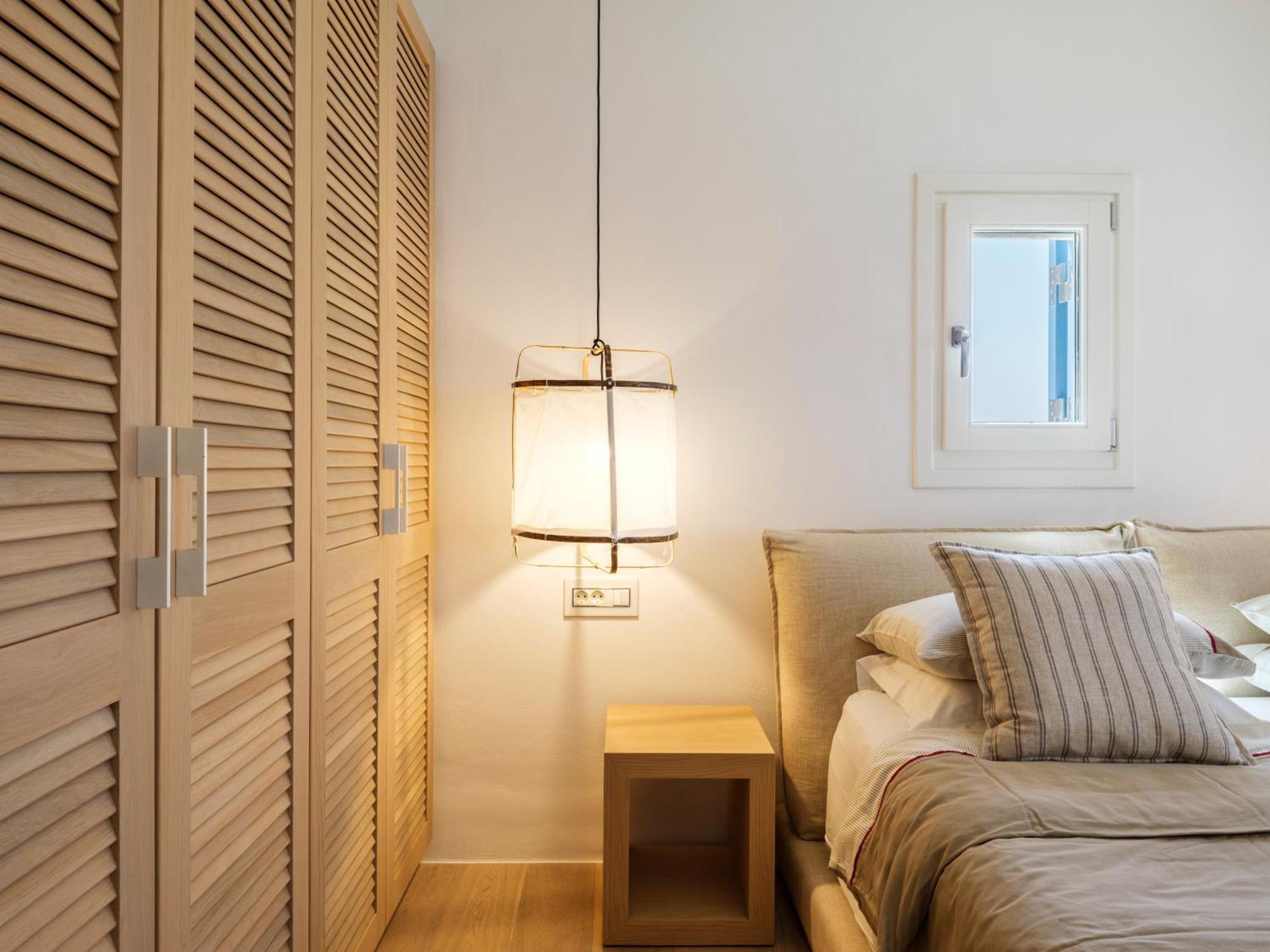 V&V Guest House - Luxury Suites Ornos  Ngoại thất bức ảnh
