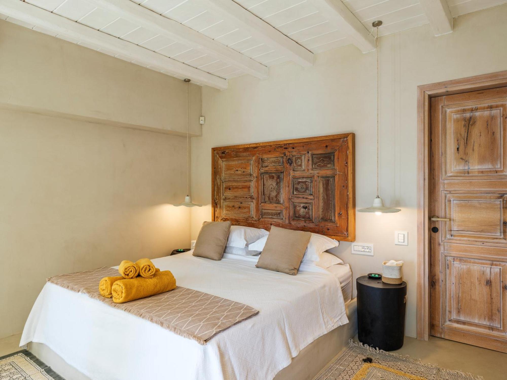 V&V Guest House - Luxury Suites Ornos  Ngoại thất bức ảnh
